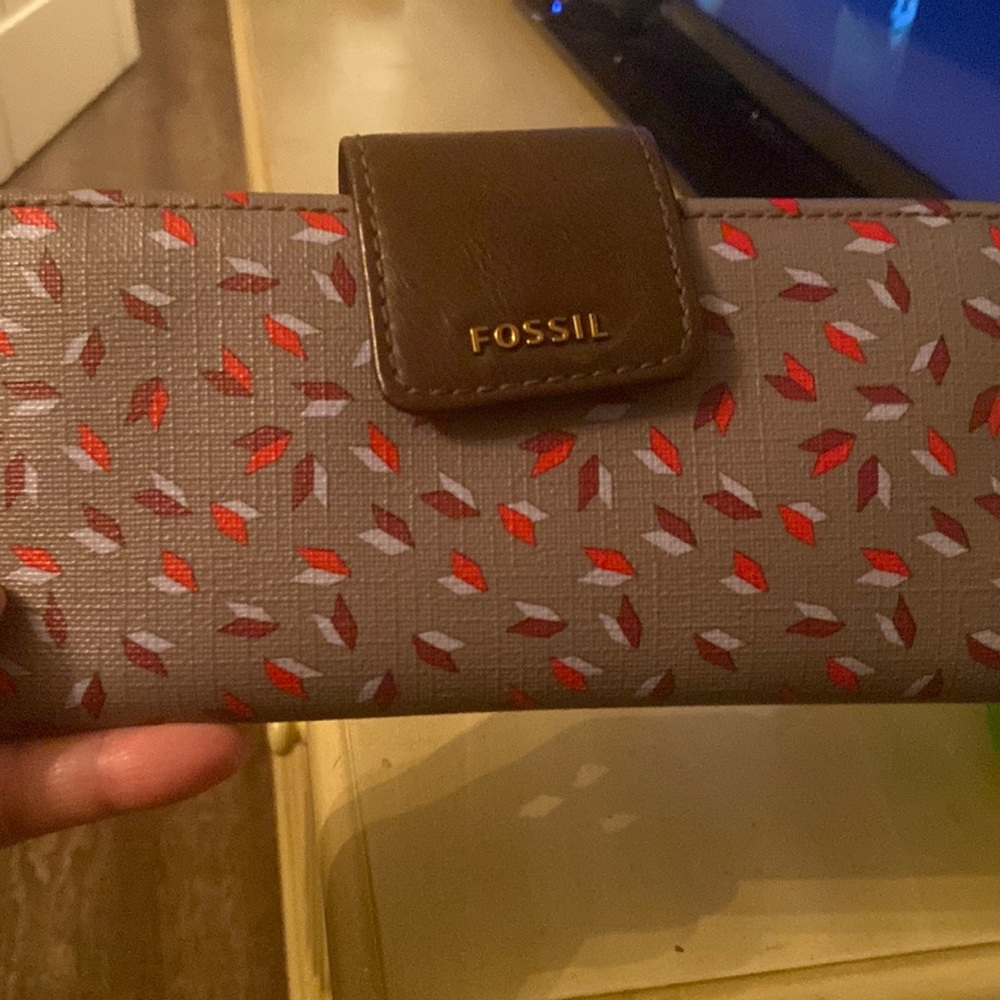 Fossil wallet